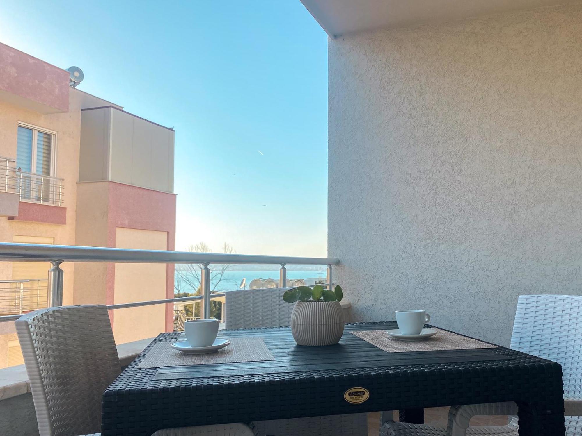 Lunasol Seaside Apartments Durrës 外观 照片